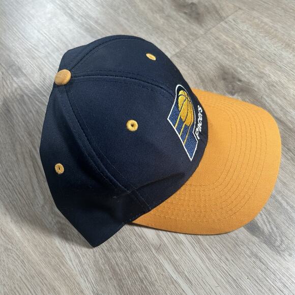 Vintage Logo Athletic Indiana Pacers Hat Snapback NBA Basketball Blue Yellow Cap - Picture 8 of 9